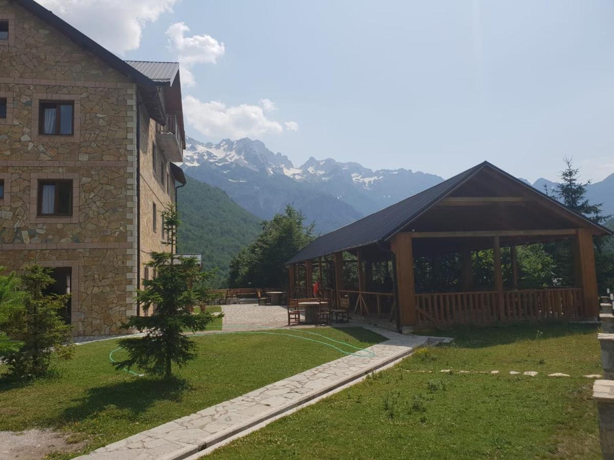 Hotel Margjeka Valbone Eksteriør bilde