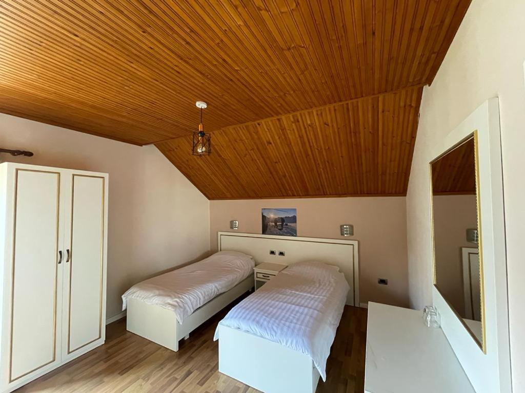 Hotel Margjeka Valbone Eksteriør bilde