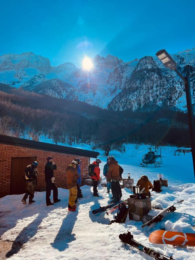 Hotel Margjeka Valbone Eksteriør bilde