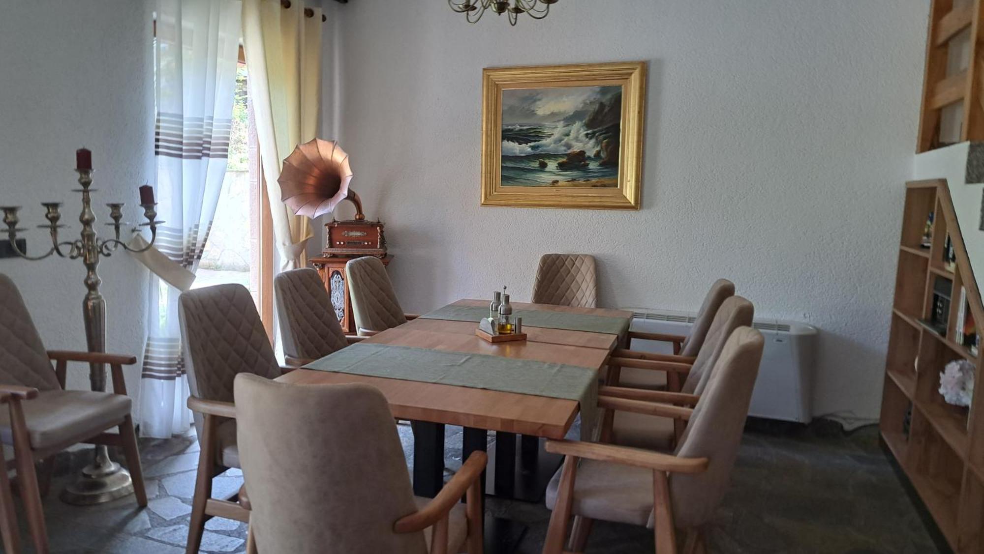 Hotel Margjeka Valbone Eksteriør bilde